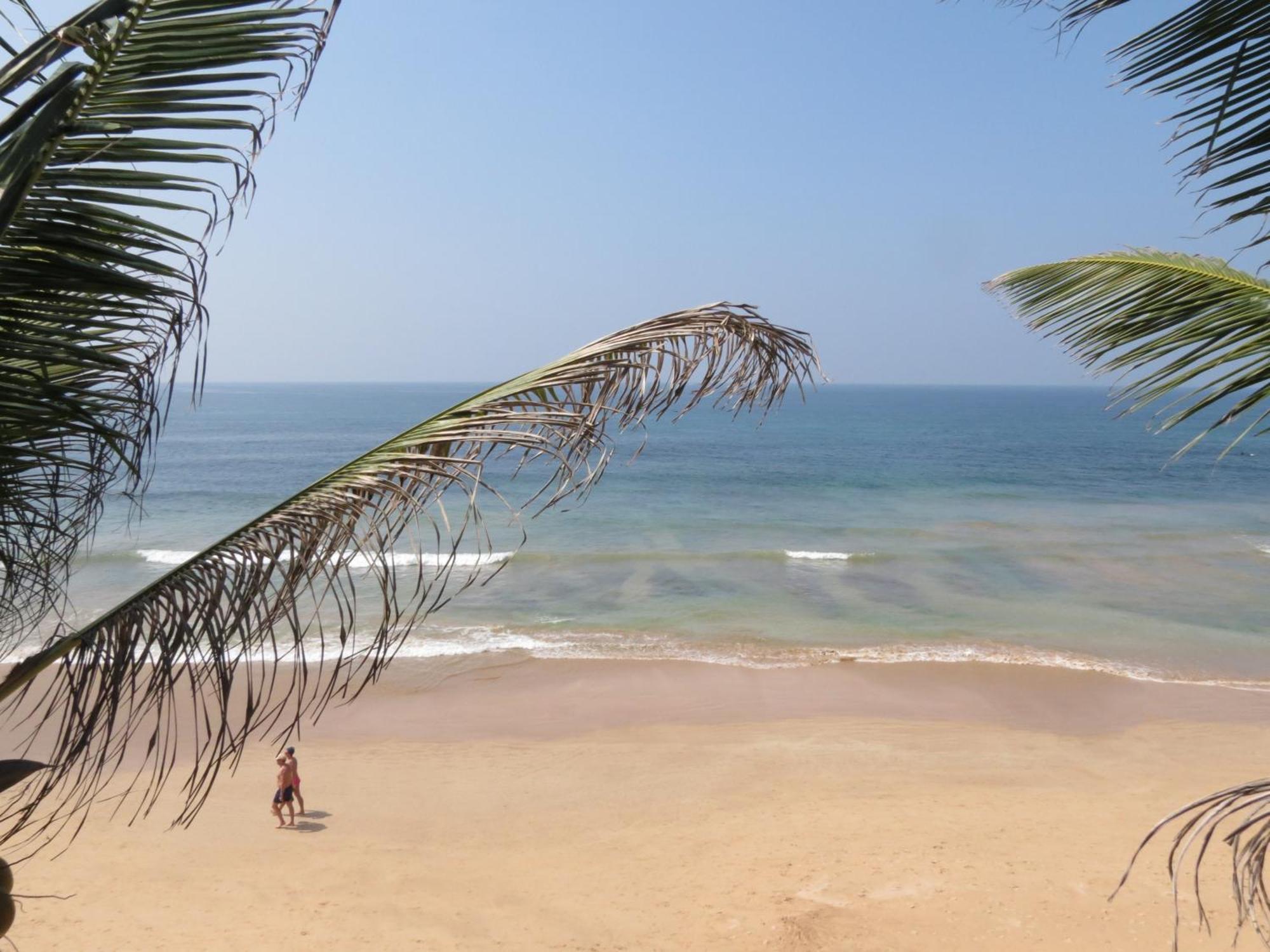 Mountain Wave Hotel And Surfshop Hikkaduwa Rum bild
